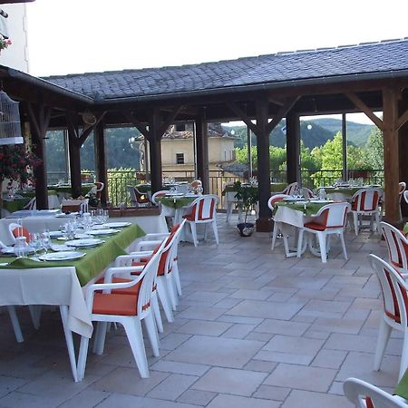 L'Oustal Del Barry Hotel Najac Exterior foto