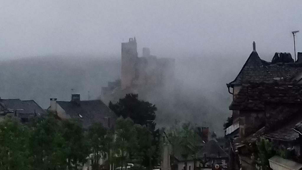 L'Oustal Del Barry Hotel Najac Exterior foto